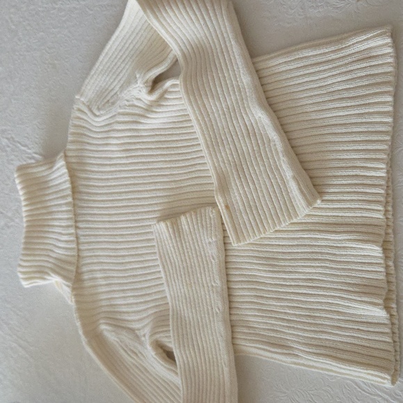Old Navy off white & glittery material turtleneck sweater - Picture 1 of 11